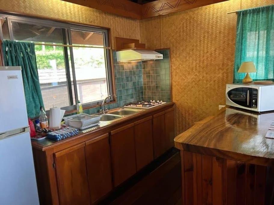 Tehuarupe Surf Studio 2 Haapiti Dış mekan fotoğraf
